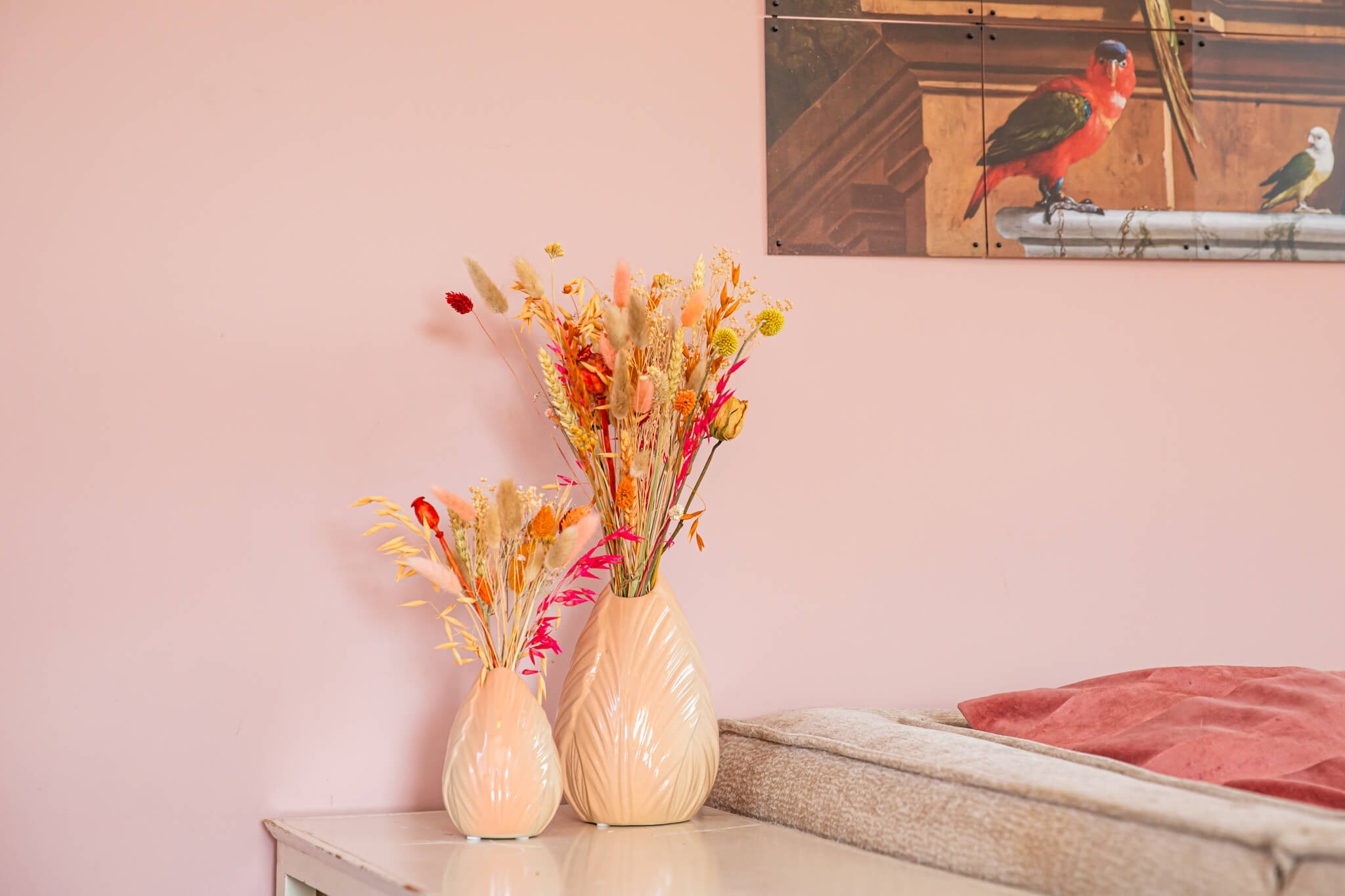 Tulpenvaas met droogbloemen